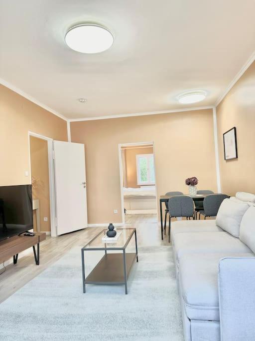 2 Zimmer Apartment Mit Parkplatz Berlin Exterior foto