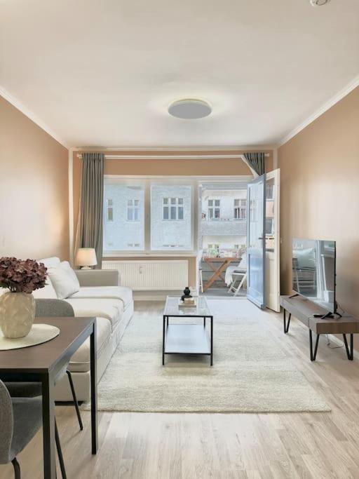 2 Zimmer Apartment Mit Parkplatz Berlin Exterior foto